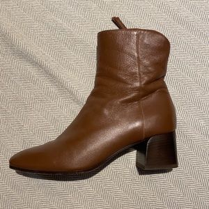 M. Gemi The Corsa Concavo Italian Leather Round Toe Bootie in Cognac 39
